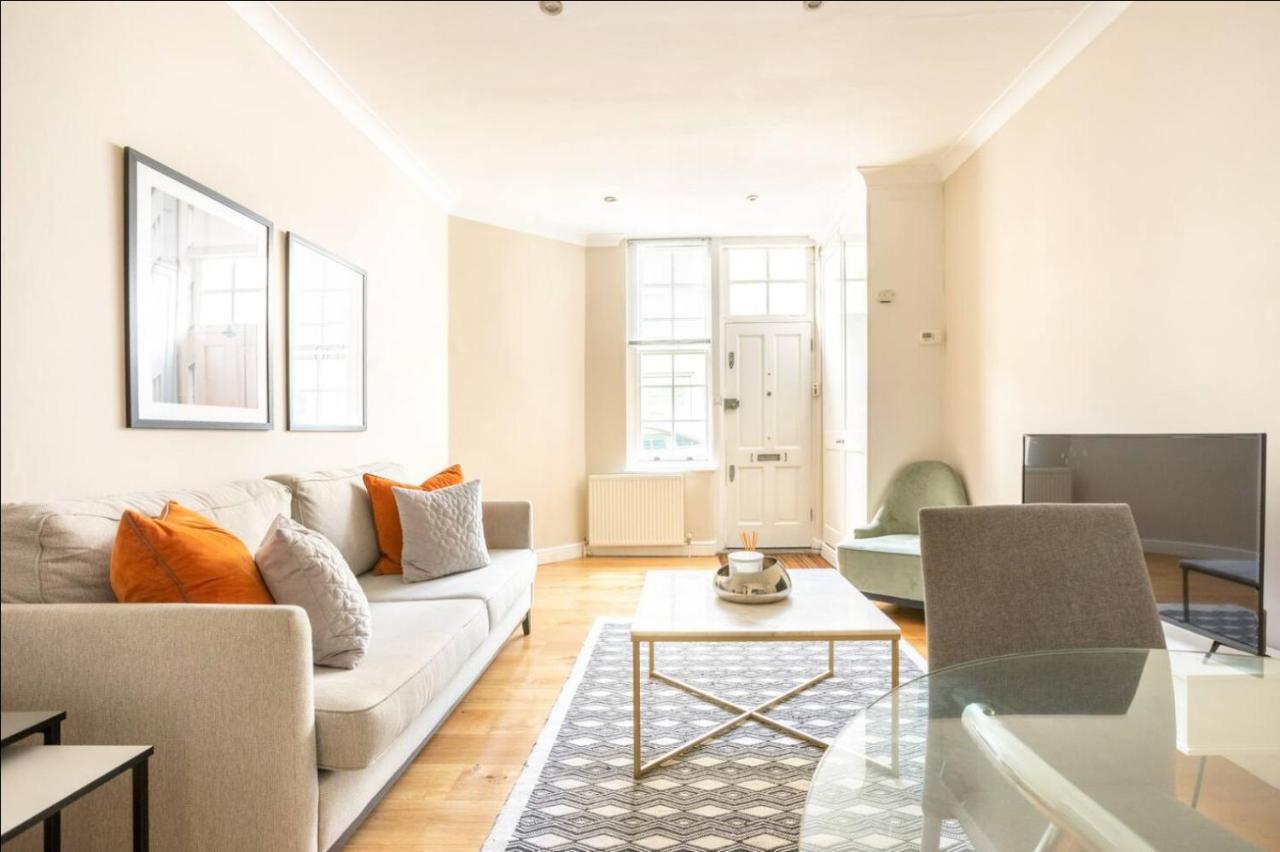 Fabulous Mayfair Apartment 런던 외부 사진