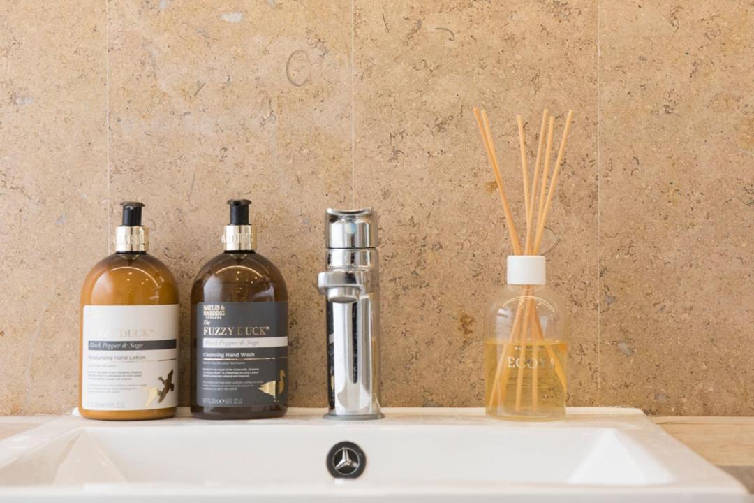 Fabulous Mayfair Apartment 런던 외부 사진